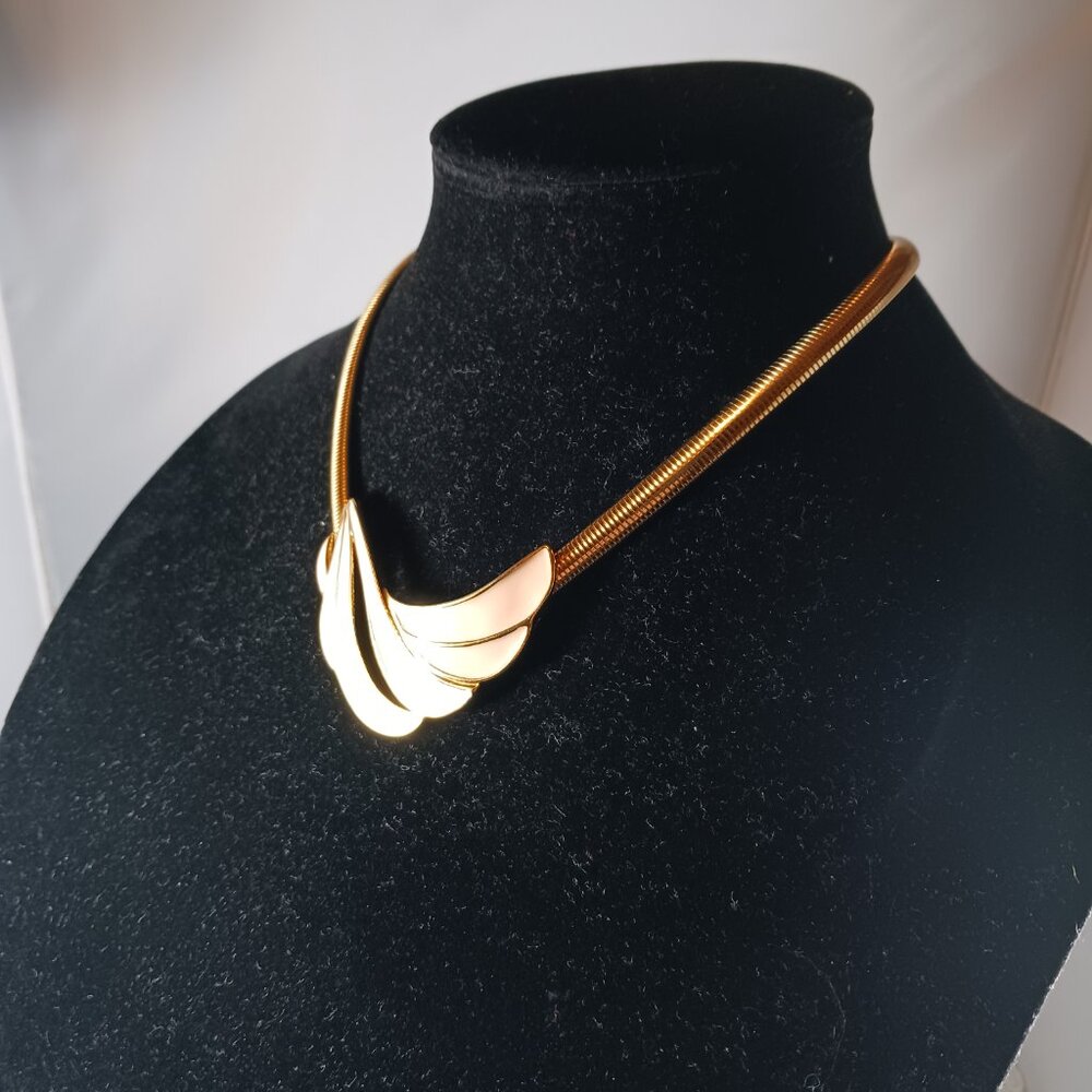 Vintage Trifari Necklace Signed Gold Tone Pink Enamel Wave Statement Choker